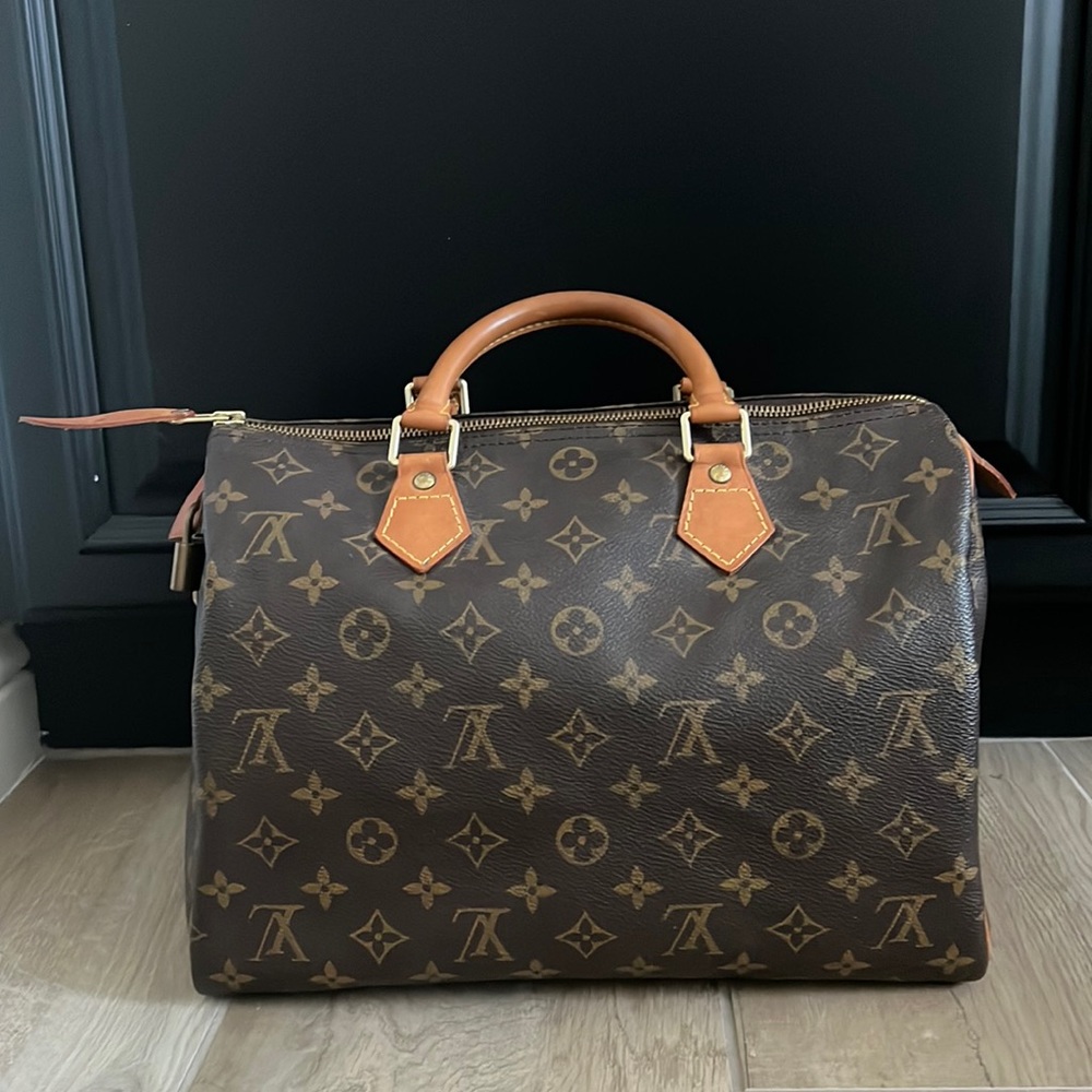 **Authentic** Louis Vuitton Speedy 30 Handbag